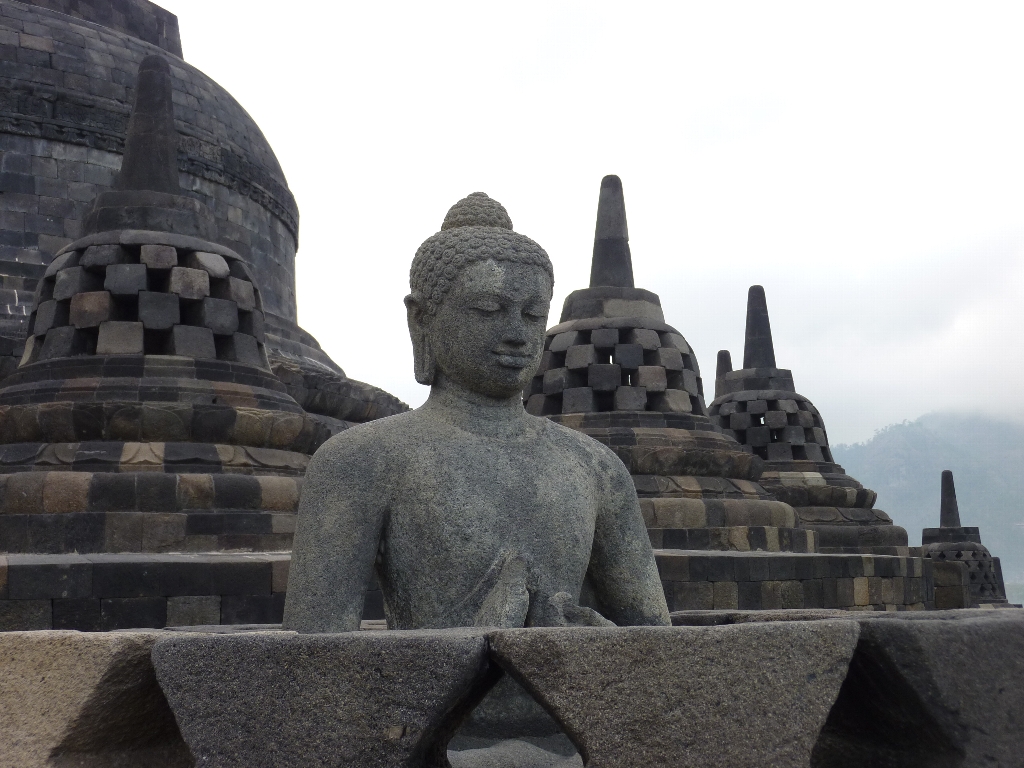 ジャワ島 仏教遺跡 ボロブドゥール寺院